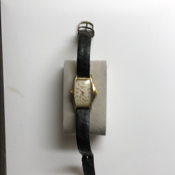 Watch - Picture 2 of 4